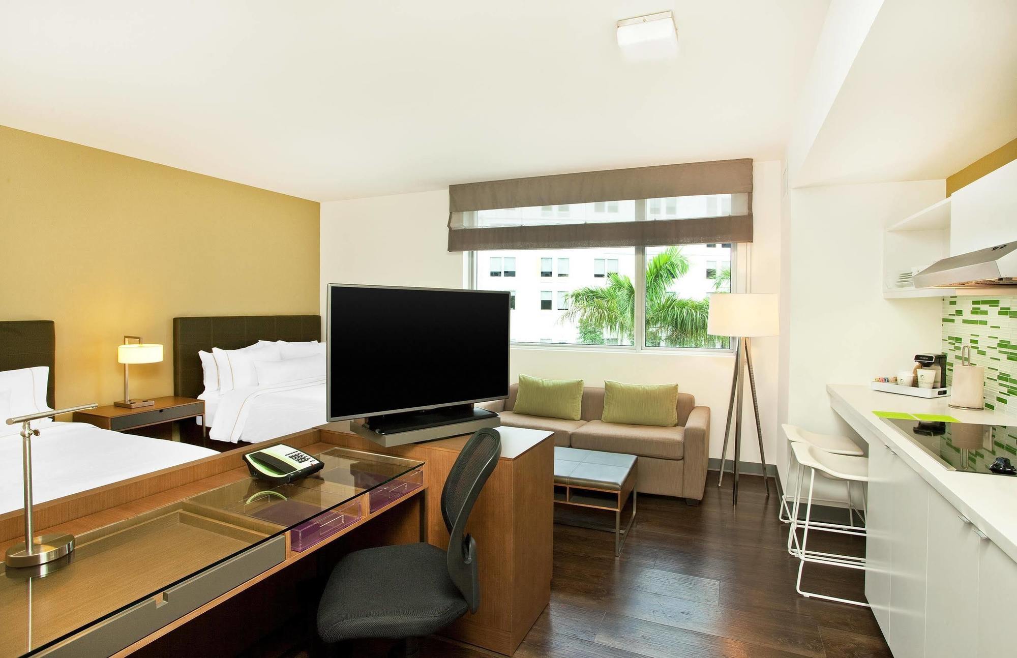 เอเลเมนต์ ไมอามี ดอรัล Hotel Sweetwater ภายนอก รูปภาพ